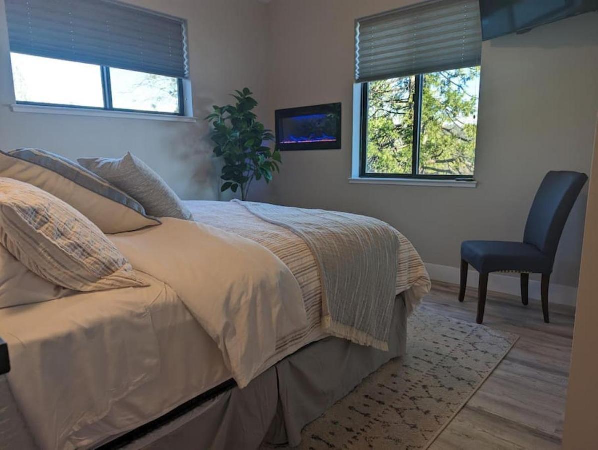 New Modern Home-Valley View-Central Camino Exterior foto